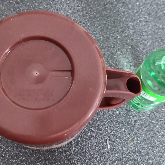 TIM HORTON Thermos /travel mugJumbo 64 oz - Picture 2 of 3